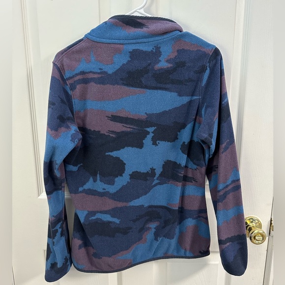 NEVER WORN BEFORE PATAGONIA PULLOVER - Picture 2 of 3